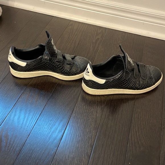 Stan Smith Adidas Black crock sneakers - Picture 4 of 4